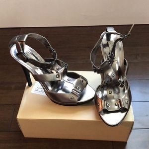 Steve Madden bronze strappy platform size 8 1/2